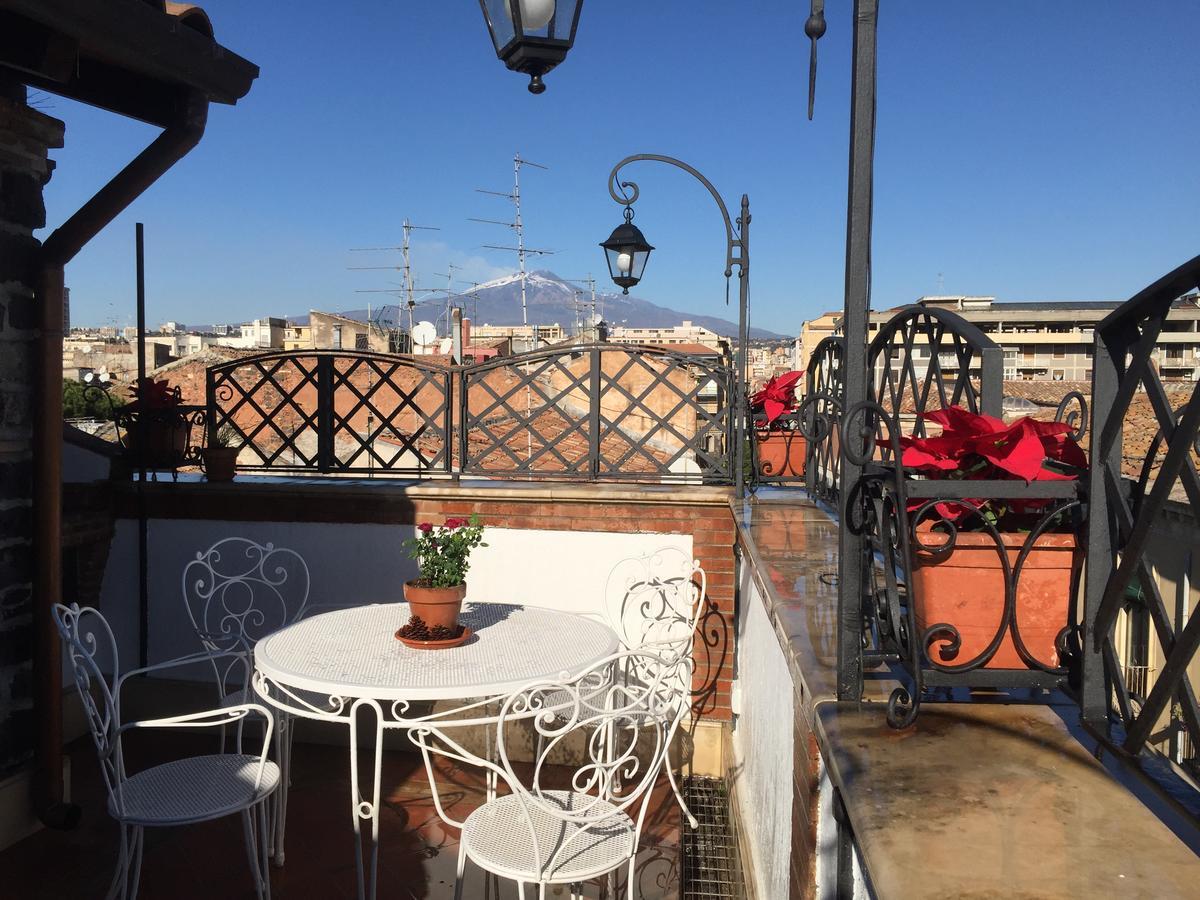 Casa Felice Nel Centro Storico, Tra Etna E Mare Apartman Catania Kültér fotó